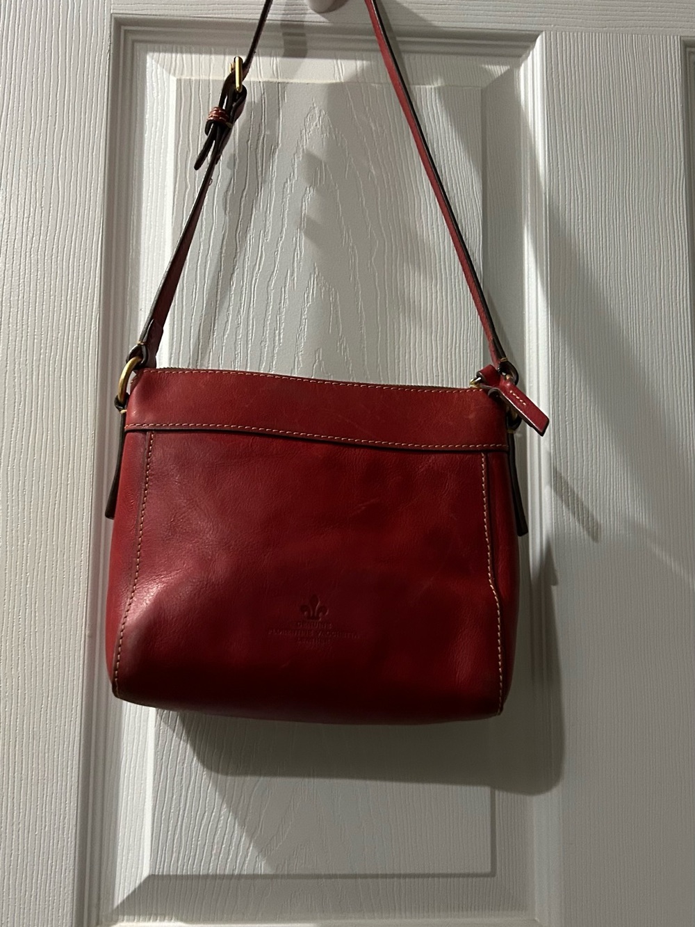 Dooney & Burke Red Leather Crossbody Bag with Gold-Tone Hardware - Picture 3 of 6